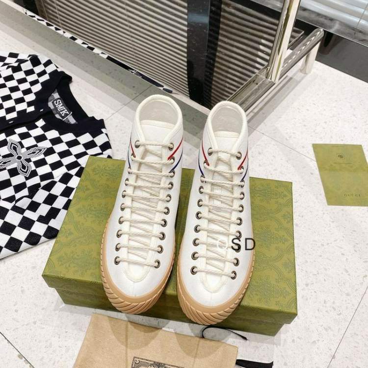 Picture of Gucci Shoes _SKUGuccisz38-45N12155856